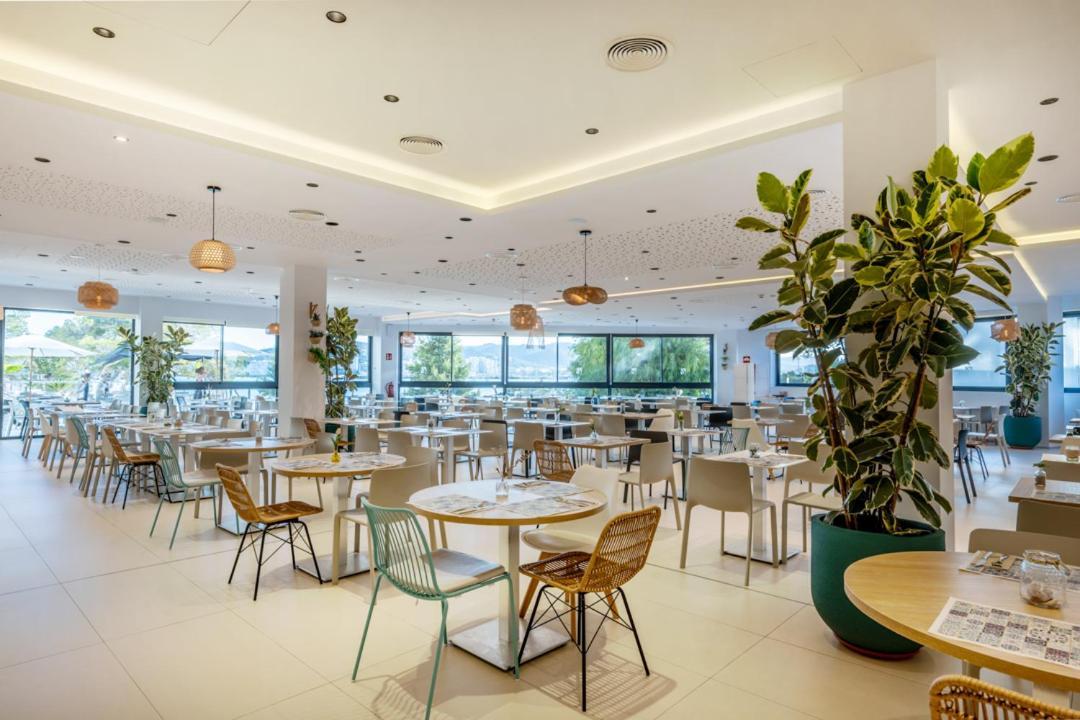 Els Pins Resort & Spa - Emar Hotels Sant Antoni de Portmany Екстериор снимка